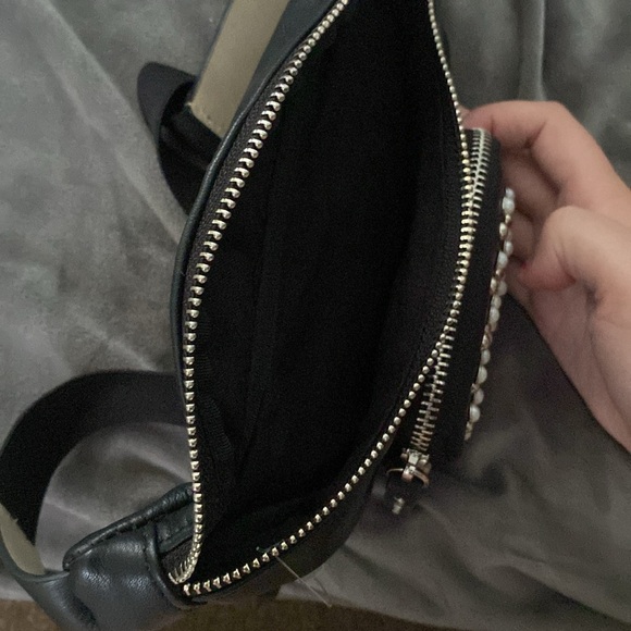 Steve Madden faux black leather belt bag with gold and faux pearl beading - Picture 4 of 6